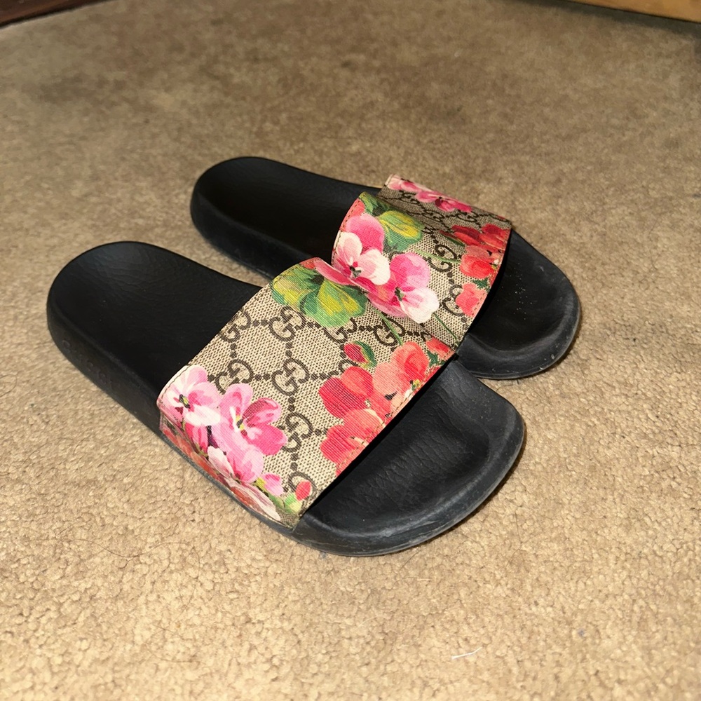 Gucci Bloom Slides
